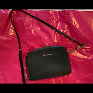 SOLD Michael Kors Jet Set Crossbody Black